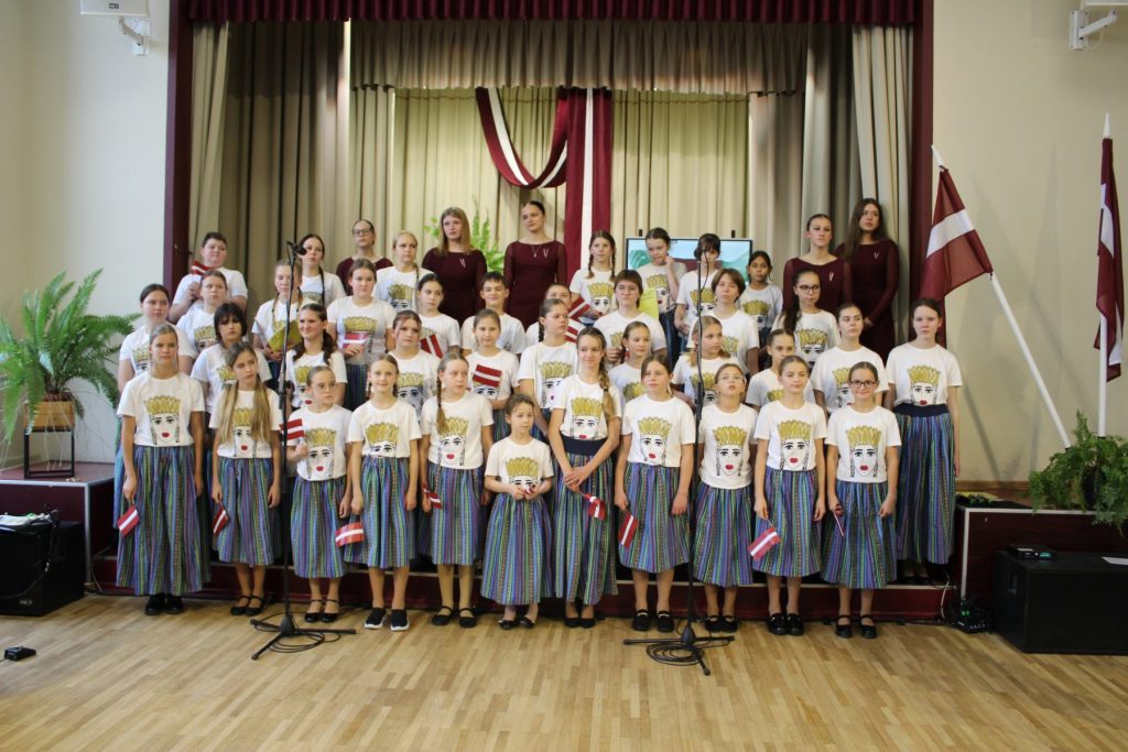 Koncerts "Laika ritumā"