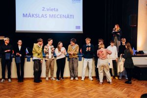 Komanda "Mākslas mecenāti"