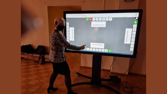 interaktīvais galds