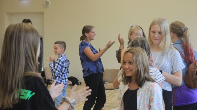 aktivitāte saliedēsanai