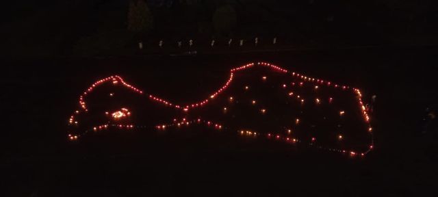 latvijas kontūra no svecēm