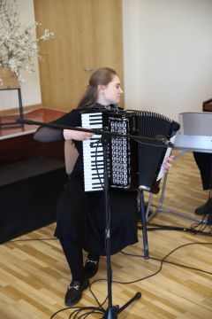 spēlē Agate Paštore