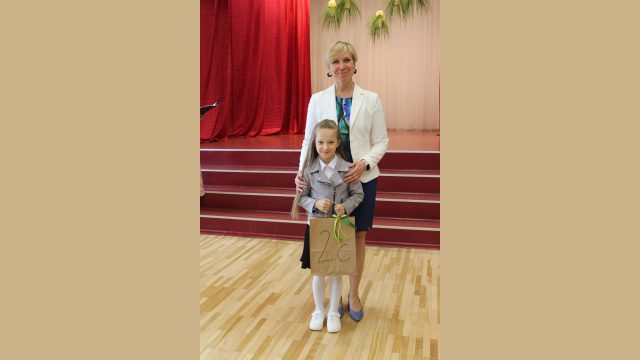 2.c klases skolniece