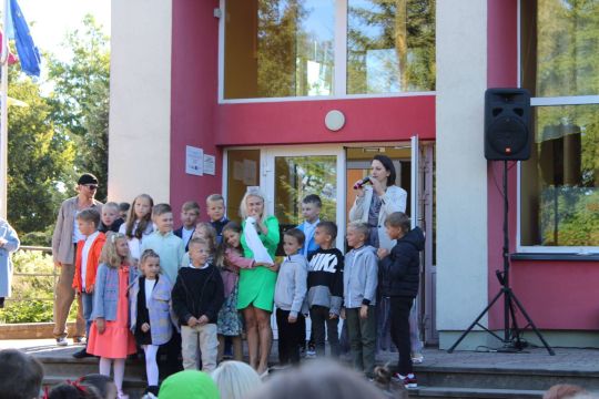 Pirmo zvanu uz stundu iezvana skolotāja Ilva