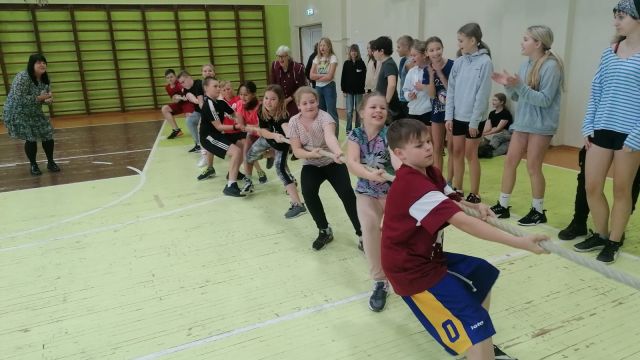 virves vilkšanas sacensības