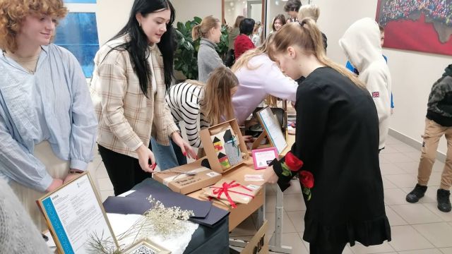 Ziemassvētku tirdziņš