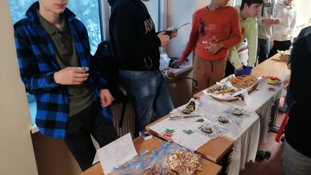 Ziemassvētku tirdziņš