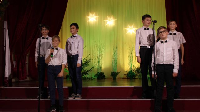 Ziemassvētku koncerts, zēnu ansamblis