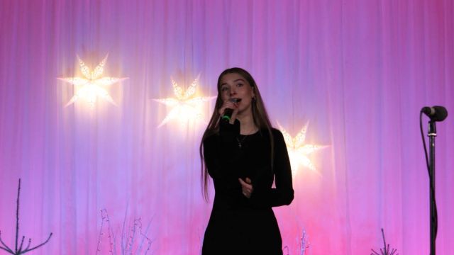 Ziemassvētku koncerts, soliste Alise Hūne