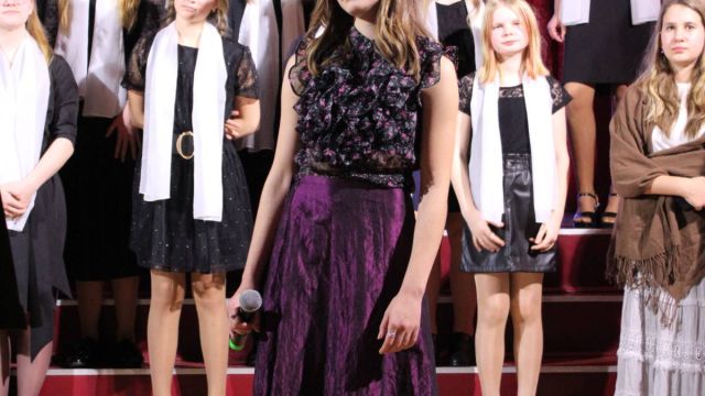 Ziemassvētku koncerts, soliste Roberta Ermansone