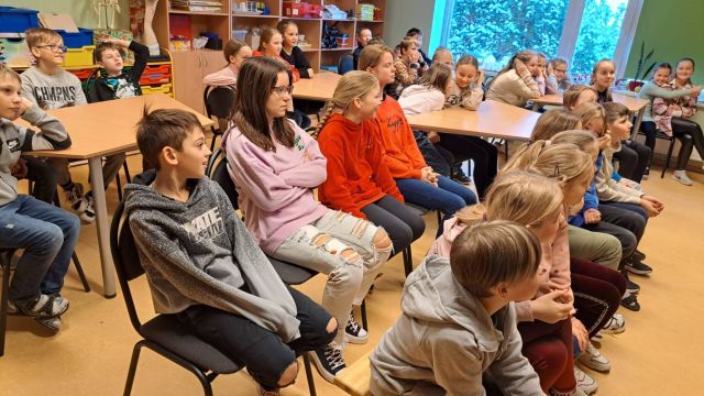 bērni namdara nodarbība