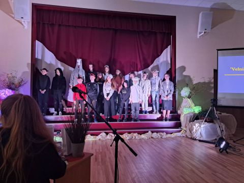 5.b klase "Velniņi"