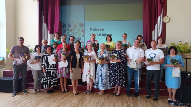 Foto no pasākuma olimpiāzu, konkursu un sporta sacensību uzvarētājiem.