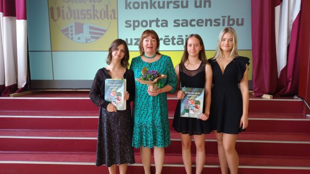 Foto no pasākuma olimpiāzu, konkursu un sporta sacensību uzvarētājiem.