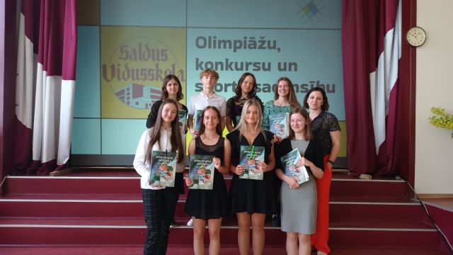 Foto no pasākuma olimpiāzu, konkursu un sporta sacensību uzvarētājiem.