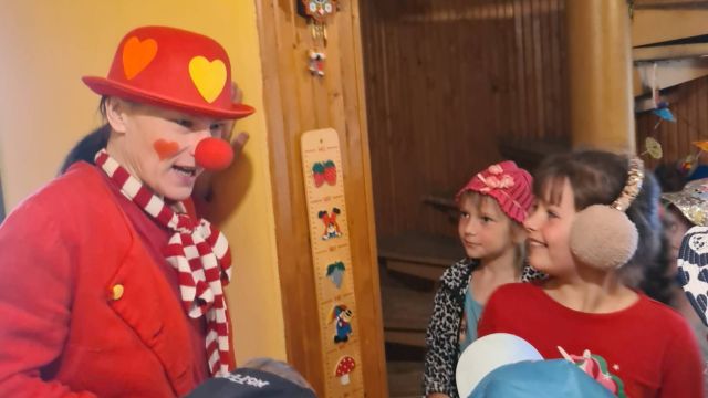 Pirmsskolēni Klaunu muzejā