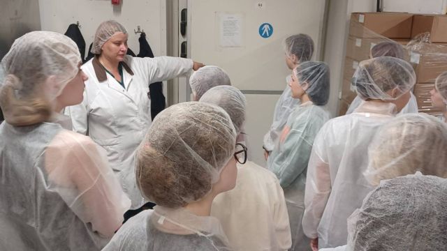 Skolēni viesojas uzņēmumos