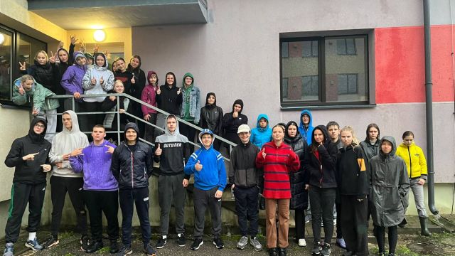 10.klašu skolēni pasākumā "Kļūsti mūsējais"