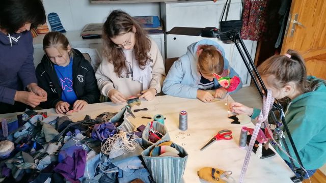 6.klases skolēni radošajās darbnīcās