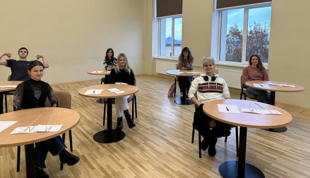 "Gudrs par gudrāku" 12.klasei