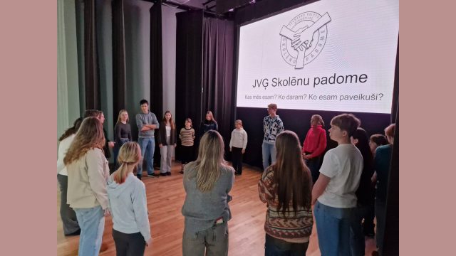 Saldus vidusskolas skolēnu pašpārvalde viesojas Jelgavas Valsts Ģimnāzijā