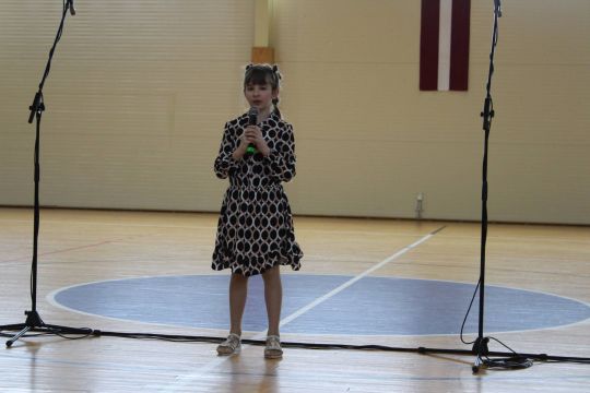 Vecvecāku diena sākumskolā