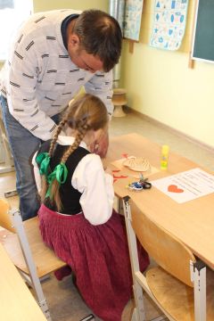 Vecvecāku diena sākumskolā