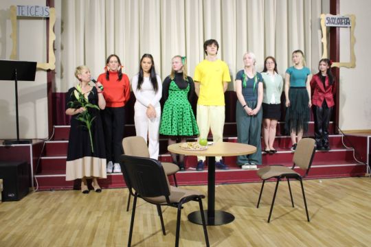 12.k klases Gredzenu vakars