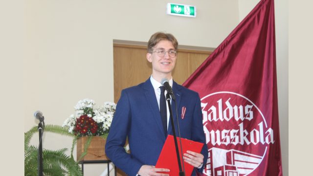 Elans Balgalvis paziņo vēlēšanu rezultātus
