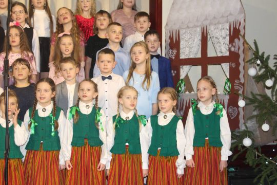 Sākumskolas Ziemassvētku koncerts