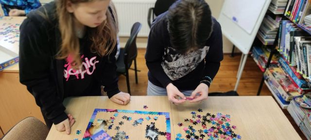 Puzles likšanas sacensības