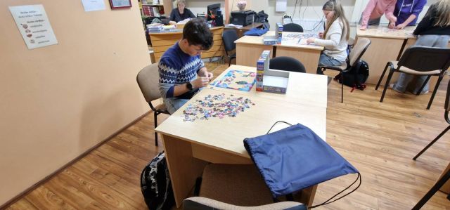 Puzles likšanas sacensības