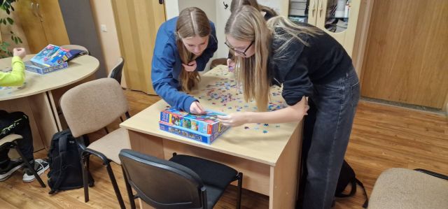 Puzles likšanas sacensības