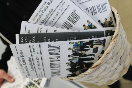 12.mv klases Gredzenu izrādes vakars