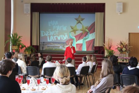 Olimpiāžu un konkursu uzvarētaju godināšana.