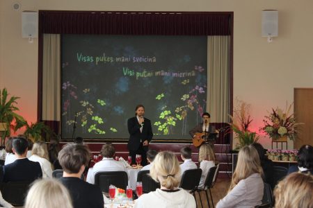 Olimpiāžu un konkursu uzvarētaju godināšana.