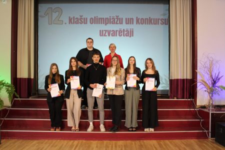 Olimpiāžu un konkursu uzvarētaju godināšana.