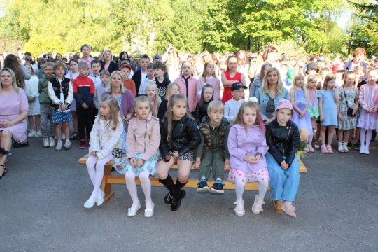Svinīgais pasākums pēdējā skolas dienā 30.05.2025.