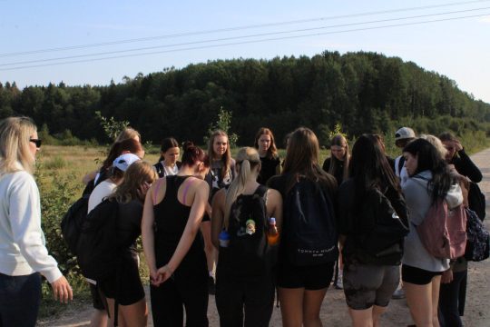 Skolas pārgājiens "Pasaule bez briesmām"