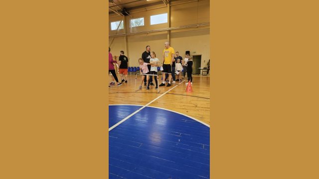 Aktivitātes Ģimeņu sporta dienā MS