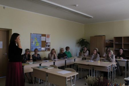 Skolotāji profesionālās pilnveides dienā "Skolotājs skolotājam"saldus vidusskolā.