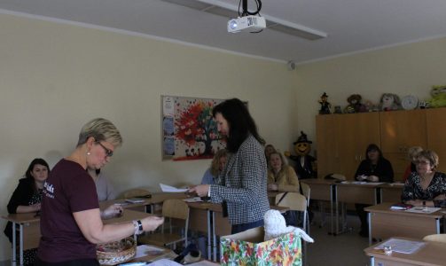 Skolotāji profesionālās pilnveides dienā "Skolotājs skolotājam"saldus vidusskolā.