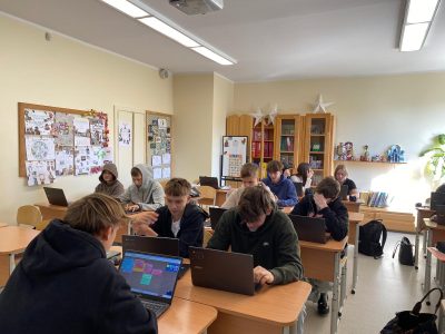 Skolēni Etwinning projektā