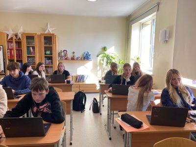 Skolēni Etwinning projektā