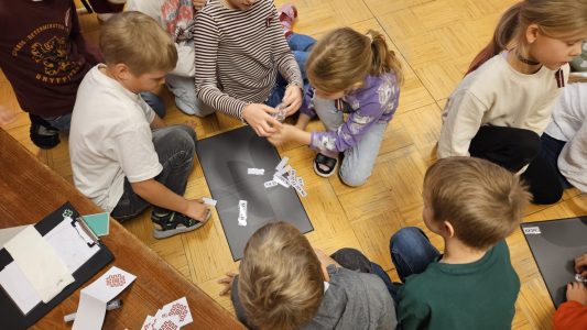 Berni liek tautasdziesmu