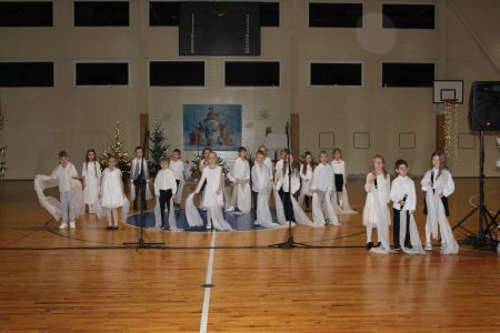 Ziemassvētku koncerts "Brīnumi mežā"