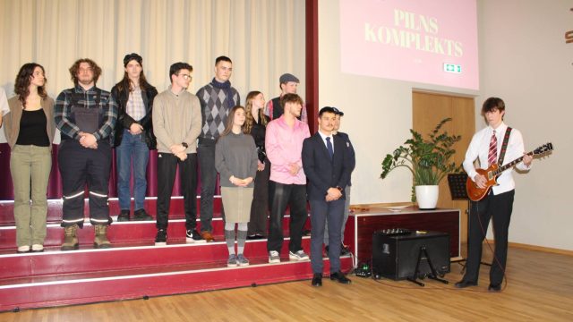 2026.gada 12.m klases Gredzenu izrāde "Pilns komplekts"