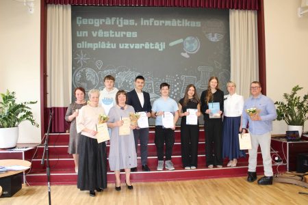 Olimpiāžu un konkursu uzvarētāju godināšana